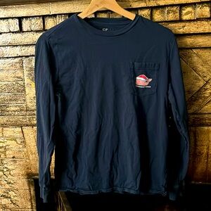 Vineyard Vines holiday Tee shirt!